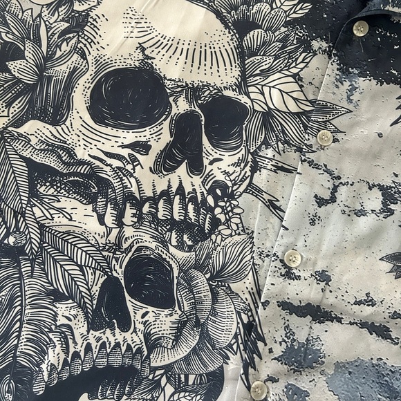Rebel Vengeance Skull & Floral Button-Up Shirt | NWT Rare | 3XL - Picture 7 of 9